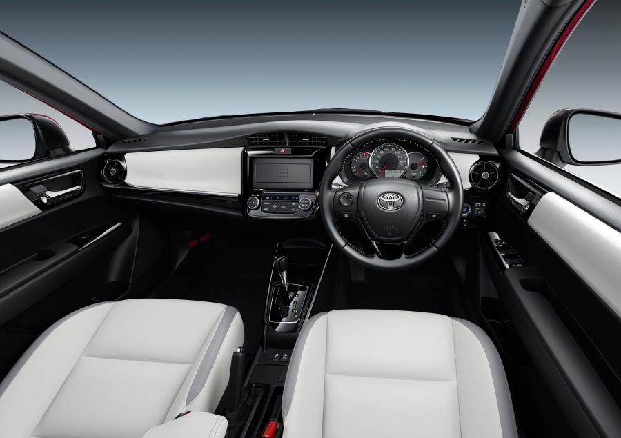 Торпедо Toyota Corolla Fielder WxB 2017 года  (фото 2 из 3)